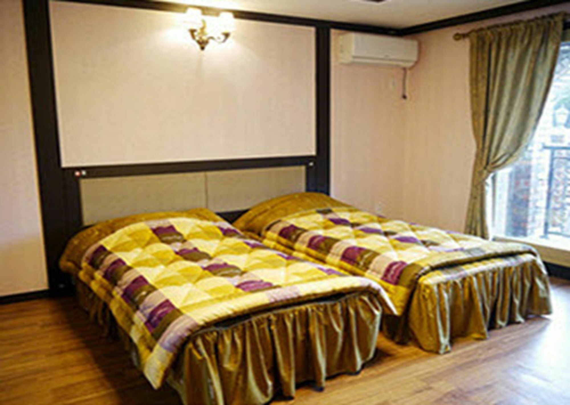 Jeju Ts Youth Hostel & Resort Seogwipo Esterno foto